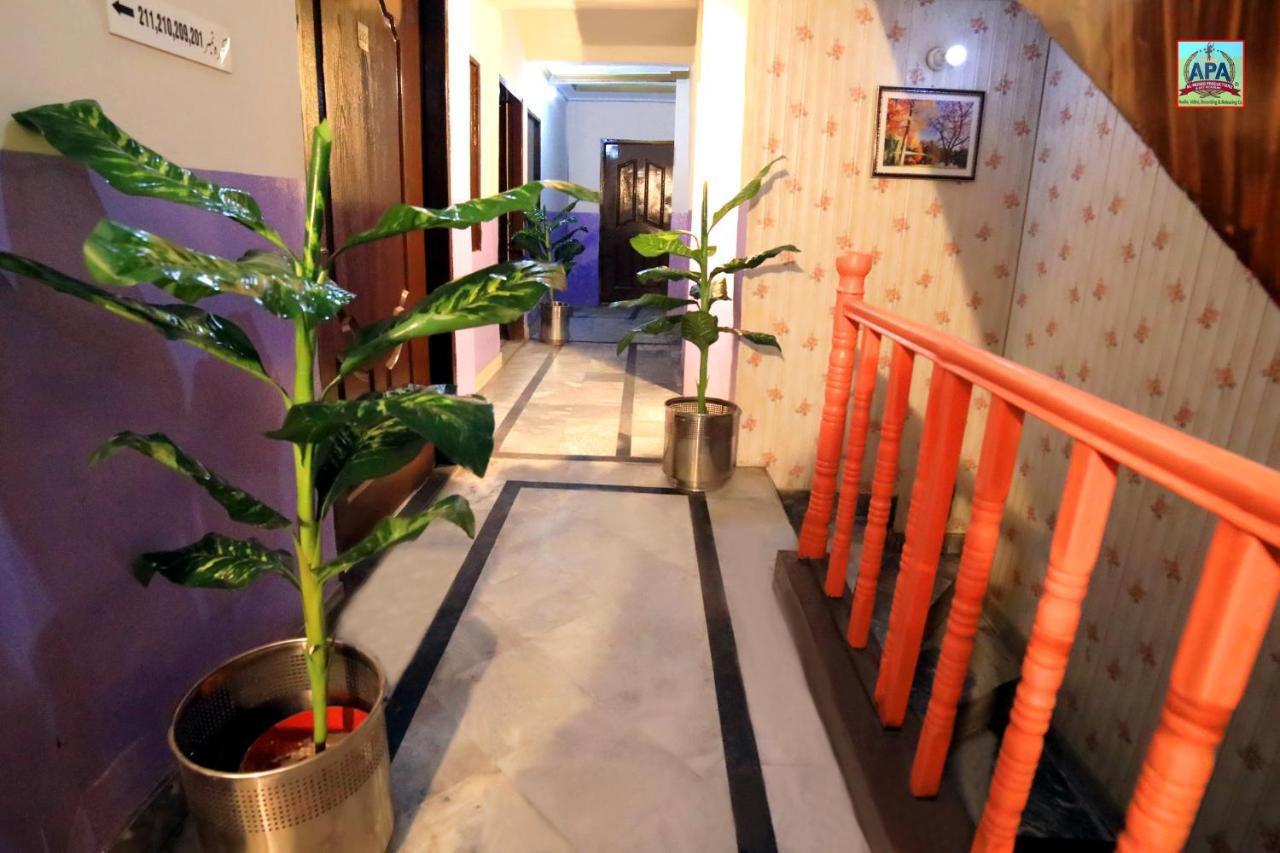 Royal Inn Guest House Lahor Dış mekan fotoğraf